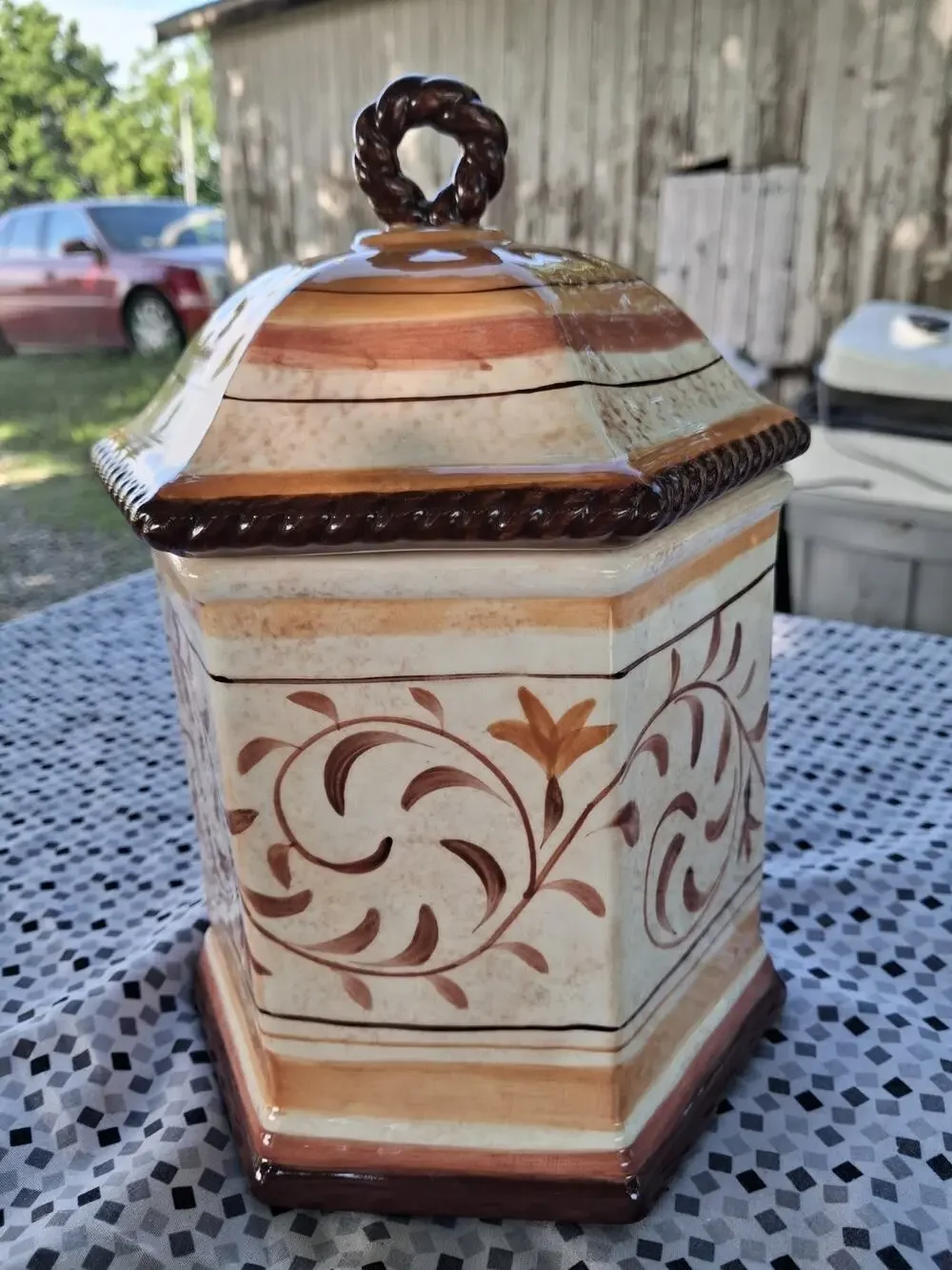 Pamela Gladding Certified International Tuscany Cannister